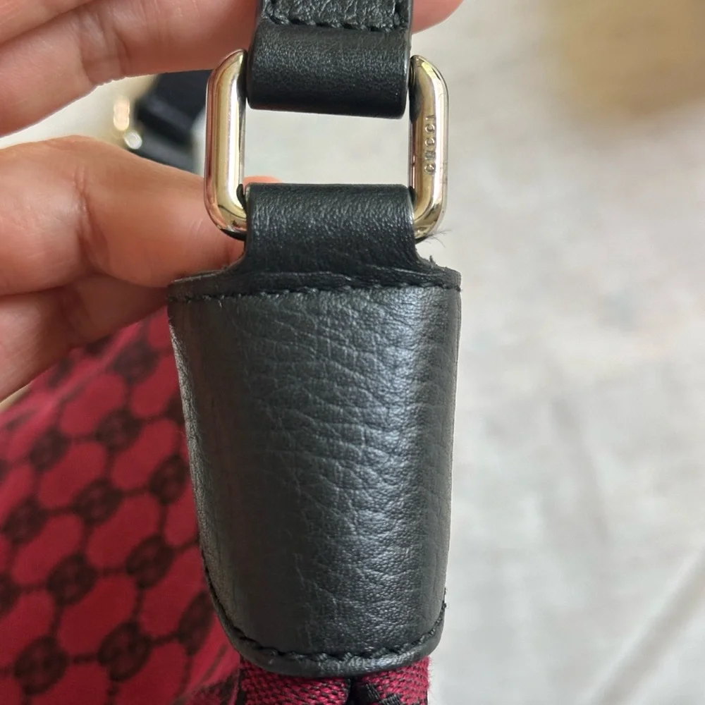 GUCCI PRE-OWENED RED GUCCI LOGO GG 2000-2015 - Picture 5 of 10
